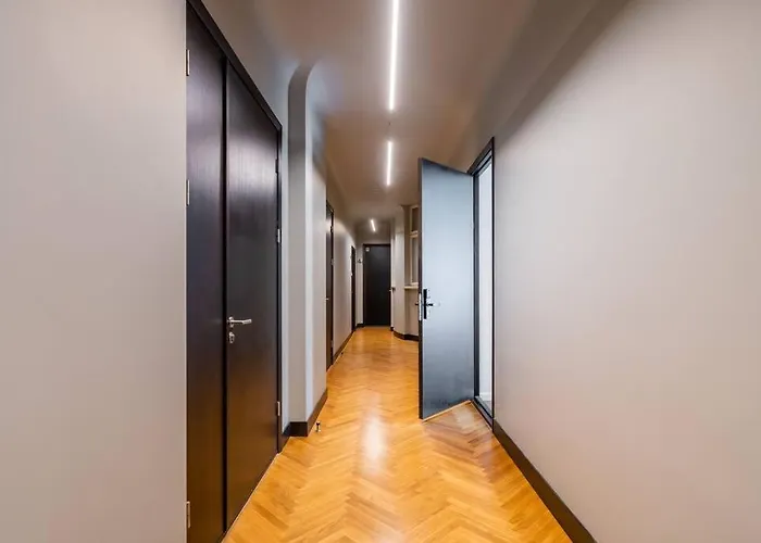 Apartments In The City Center!