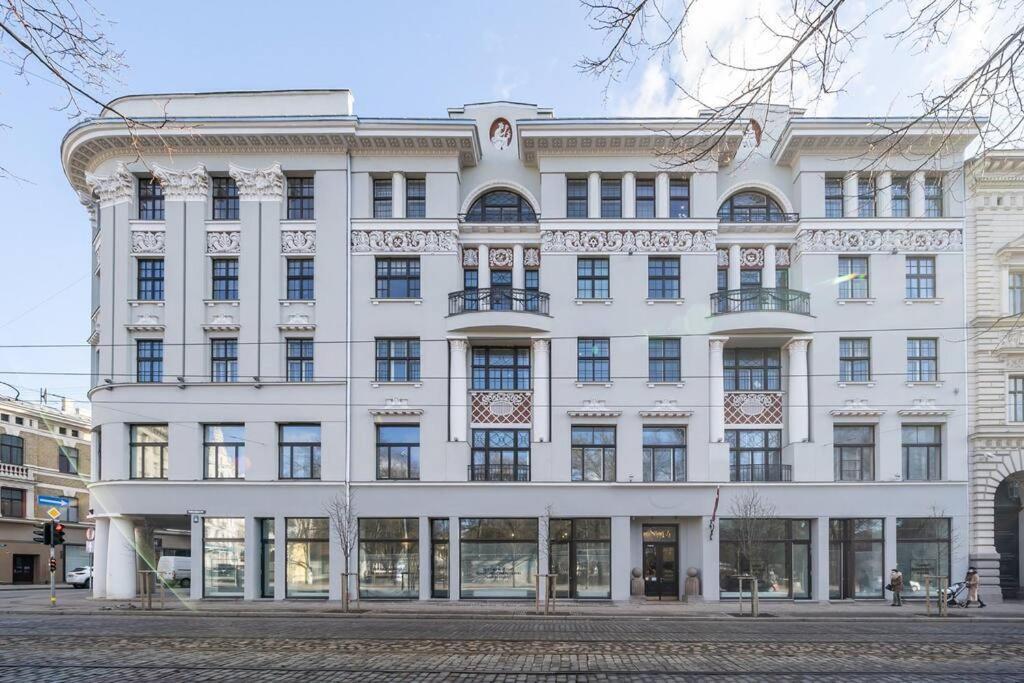 Apartment In The City Center! *